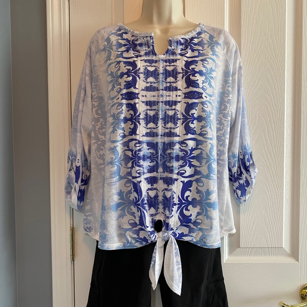 BUY 2 ITEMS & GET 1 FREE: Chico’s Dressy 3/4 sleeve T Sz 12
